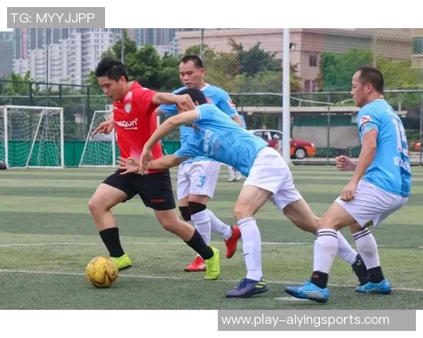 足球的重量与比赛表现之间的关系探讨与分析 足球的重量与比赛表现之间的关系探讨与分析